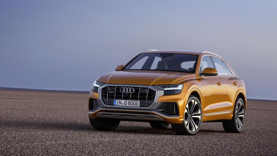  Audi Q8 50 TDI Quattro S-Line 2018 года  (WW) (фото 3 из 63)
